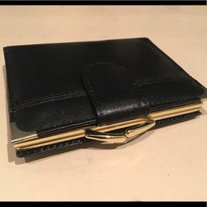 Vintage leather wallet 🖤